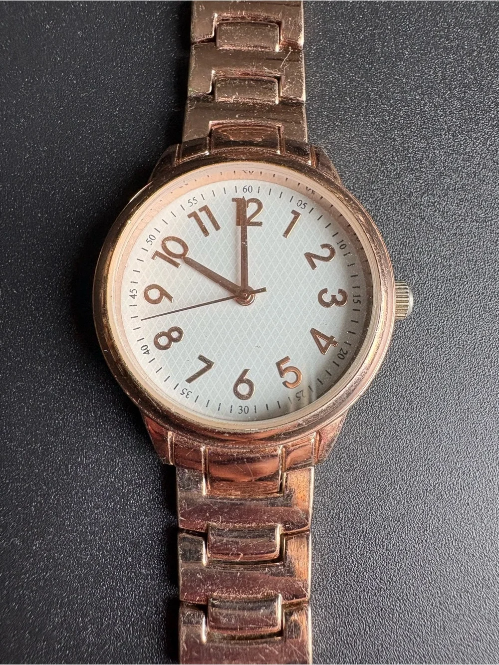 Rose Gold Round Face Women’s Bracelet Watch